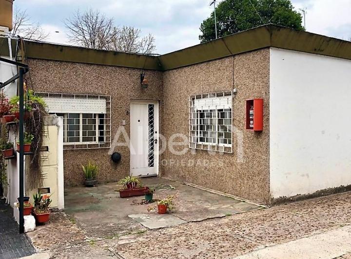 Casa · 55m² · 3 Ambientes · 1 Cochera