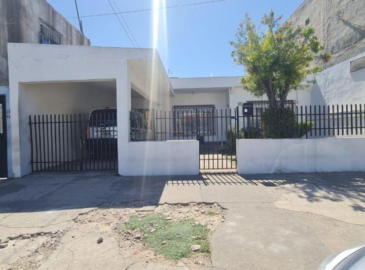 Casa · 150m² · 3 Ambientes · 1 Cochera
