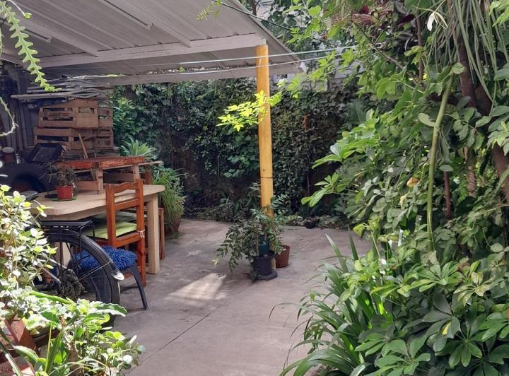 Casa · 300m² · 6 Ambientes · 1 Cochera