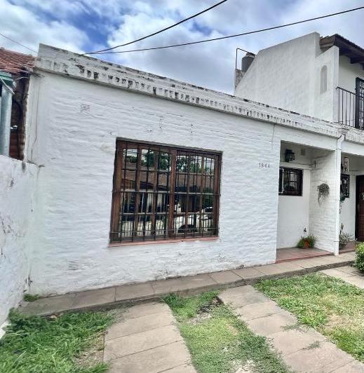 Casa · 48m² · 2 Ambientes · 1 Cochera