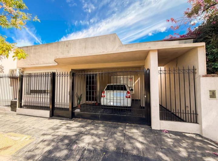 Casa · 149m² · 3 Ambientes · 1 Cochera