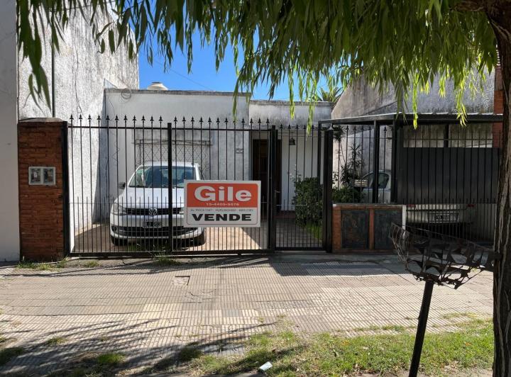 Casa · 51m² · 3 Ambientes · 1 Cochera