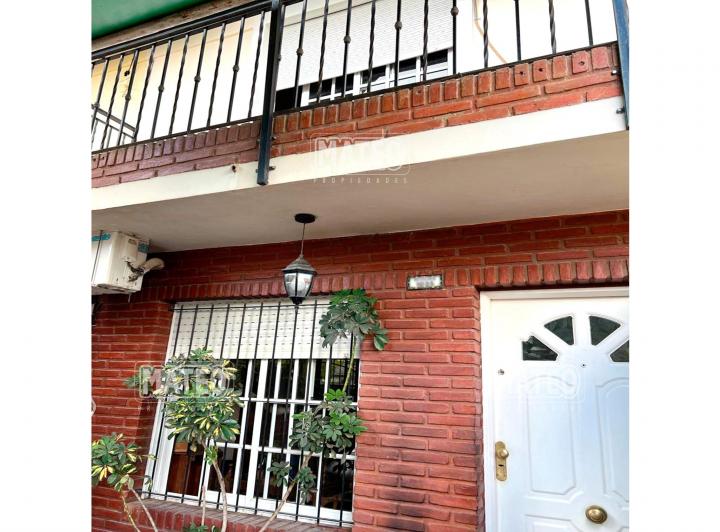 Casa · 1m² · 3 Ambientes · 1 Cochera