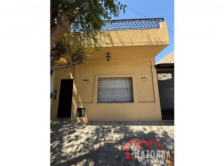 Casa · 433m² · 6 Ambientes · 1 Cochera