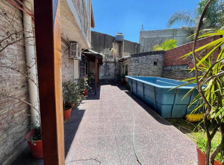 Casa · 100m² · 5 Ambientes · 5 Cocheras