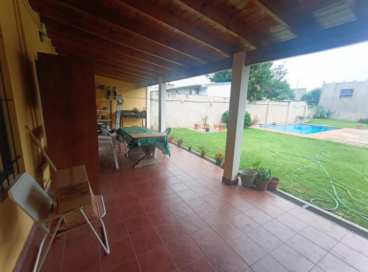 Casa · 132m² · 4 Ambientes · 2 Cocheras