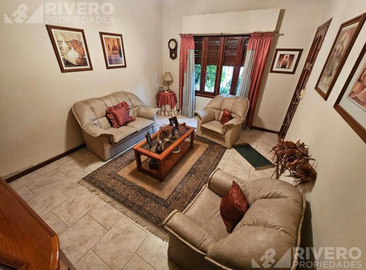 Casa · 94m² · 3 Ambientes · 1 Cochera