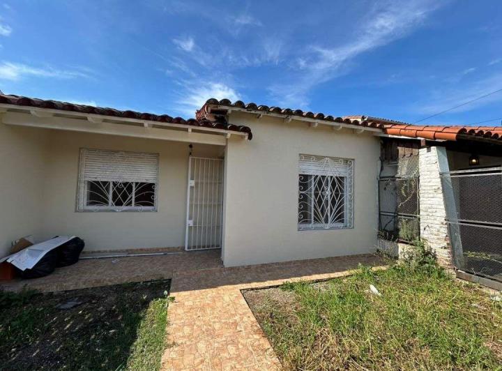 Casa · 80m² · 3 Ambientes · 1 Cochera