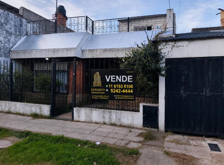 Casa · 93m² · 3 Ambientes · 1 Cochera
