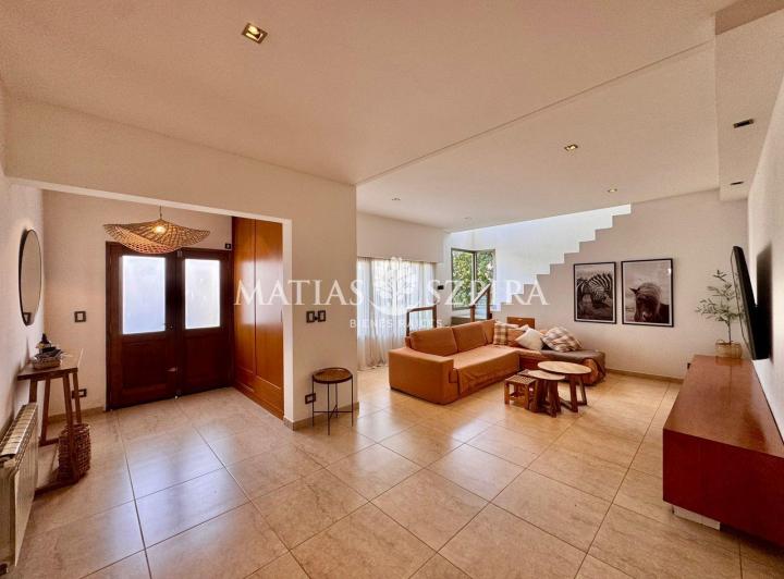 Casa · 216m² · 5 Ambientes