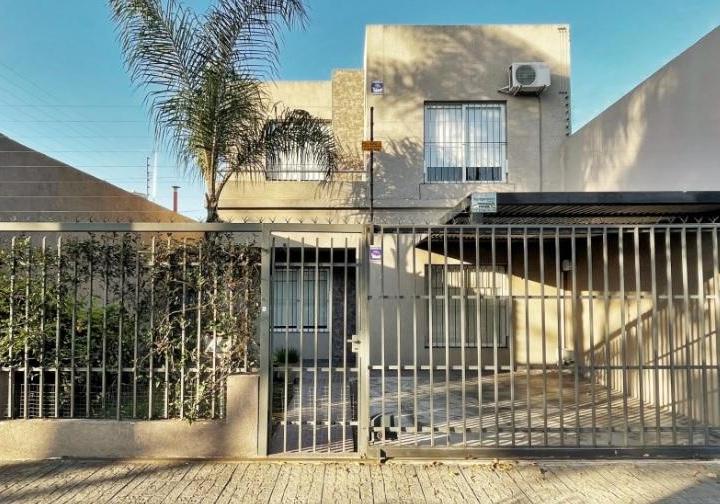 Casa · 200m² · 3 Ambientes · 1 Cochera