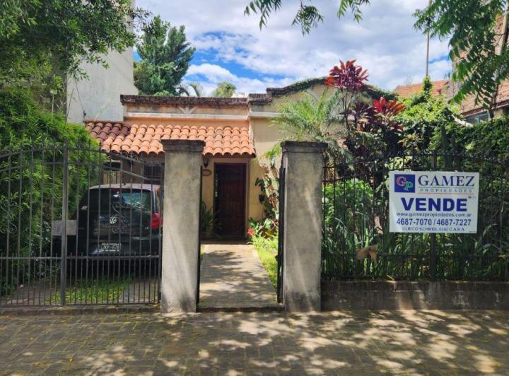 Casa · 130m² · 4 Ambientes · 1 Cochera