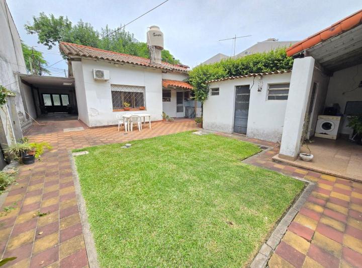 Casa · 170m² · 4 Ambientes · 3 Cocheras