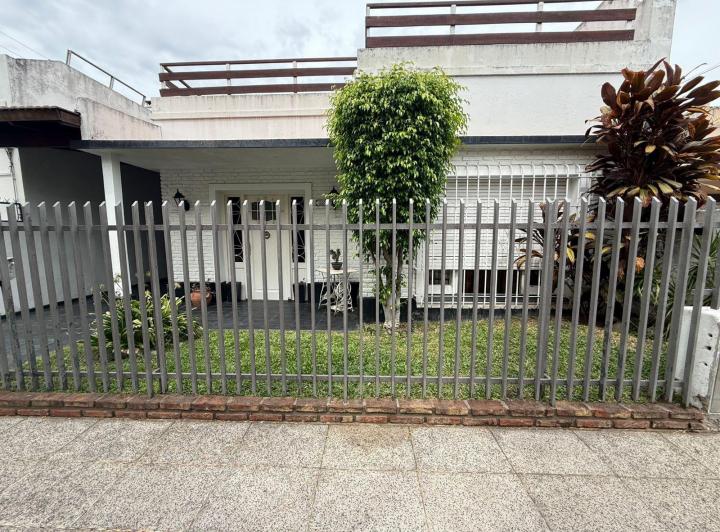 Casa · 150m² · 4 Ambientes · 1 Cochera