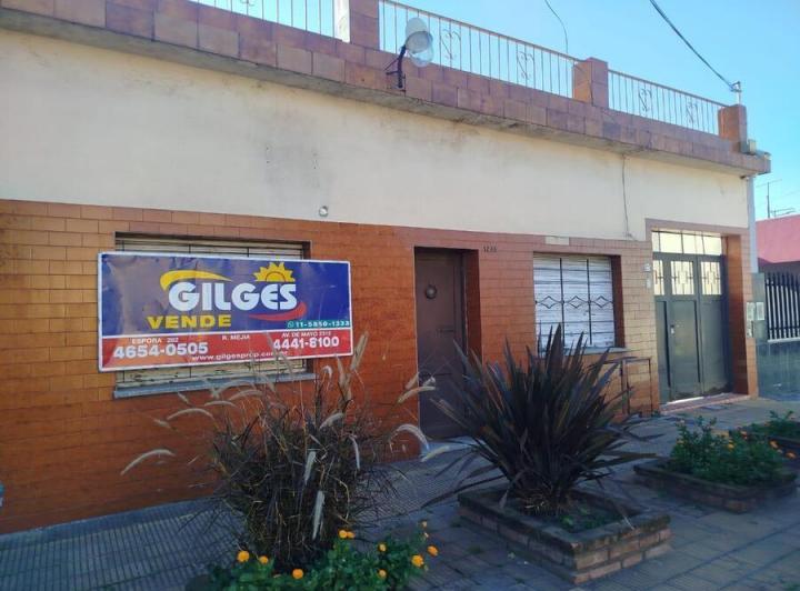 Casa · 110m² · 3 Ambientes · 1 Cochera