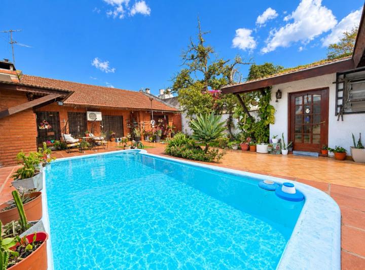 Casa · 191m² · 4 Ambientes · 1 Cochera