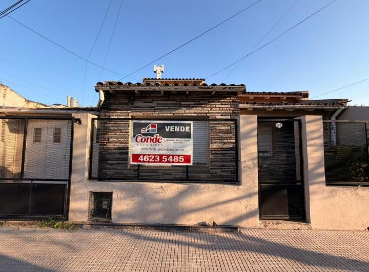 Casa · 100m² · 4 Ambientes · 1 Cochera