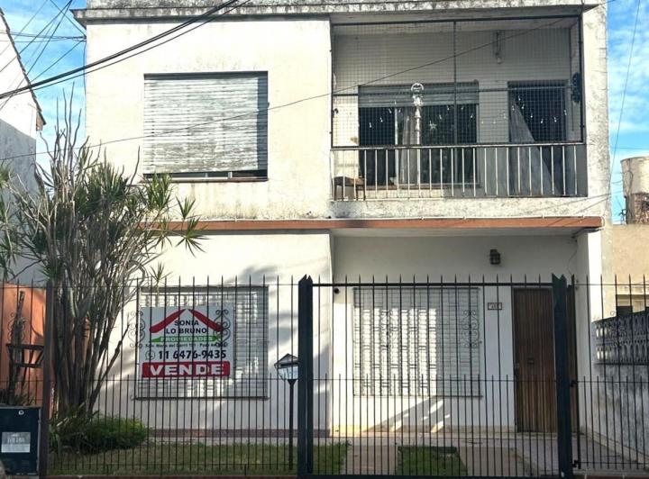 Casa · 70m² · 3 Ambientes · 1 Cochera