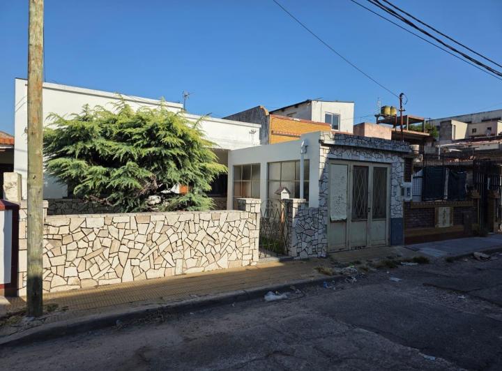 Casa · 75m² · 3 Ambientes · 1 Cochera