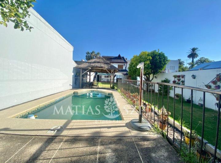Casa · 200m² · 7 Ambientes · 1 Cochera