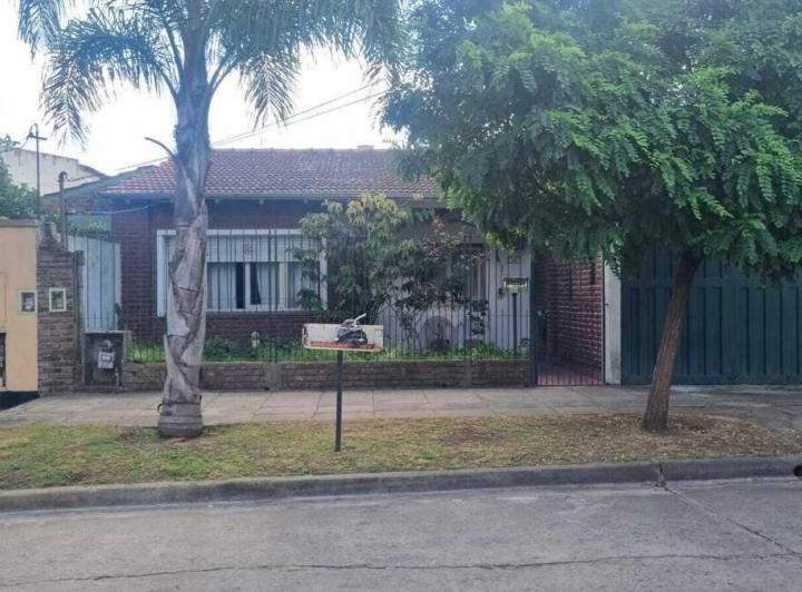 Casa · 180m² · 4 Ambientes