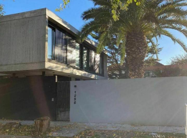 Casa · 167m² · 6 Ambientes