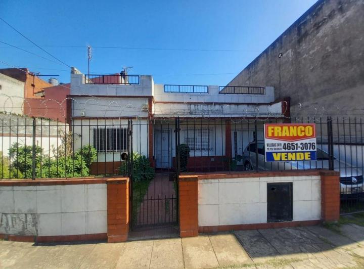 Casa · 98m² · 4 Ambientes · 3 Cocheras