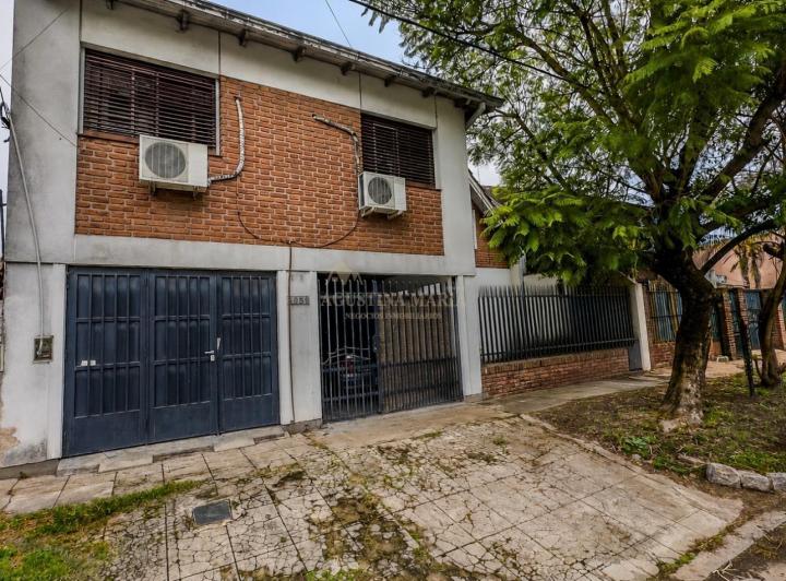 Casa · 150m² · 5 Ambientes · 2 Cocheras