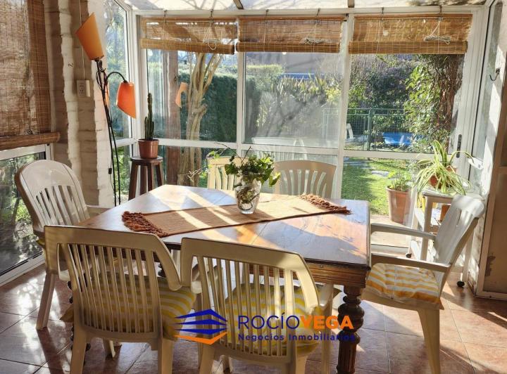 Casa · 140m² · 4 Ambientes · 1 Cochera