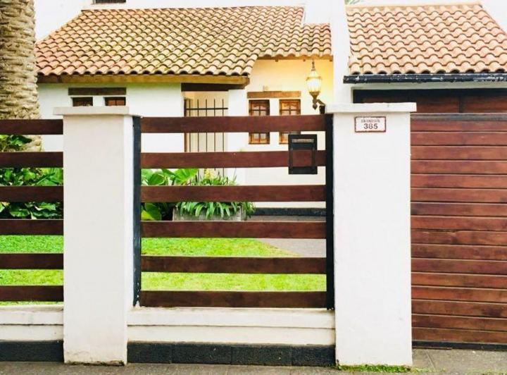Casa · 170m² · 4 Ambientes · 2 Cocheras