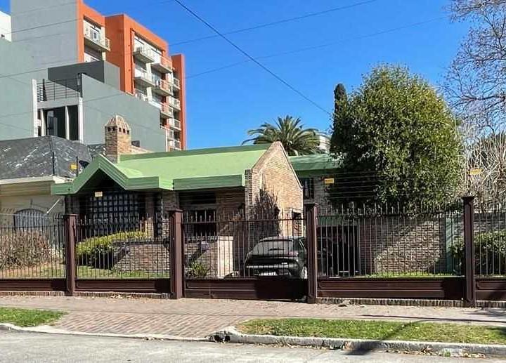 Casa · 322m² · 6 Ambientes