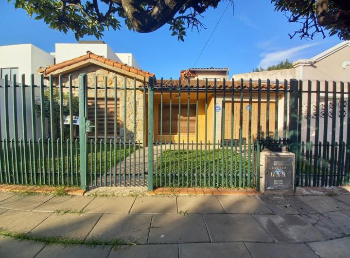Casa · 170m² · 5 Ambientes · 1 Cochera
