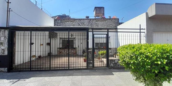 Casa · 71m² · 3 Ambientes · 1 Cochera