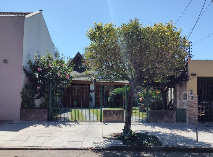 Casa · 120m² · 3 Ambientes · 1 Cochera