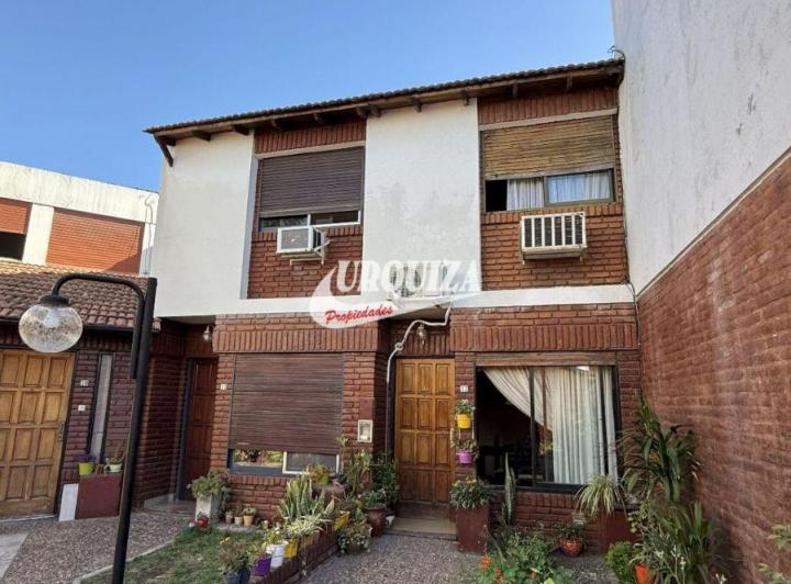 Casa · 60m² · 3 Ambientes · 1 Cochera