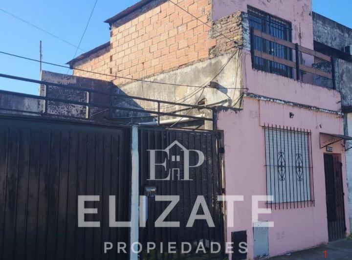 Casa · 100m² · 4 Ambientes · 3 Cocheras