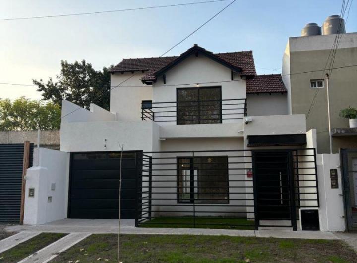 Casa · 170m² · 4 Ambientes