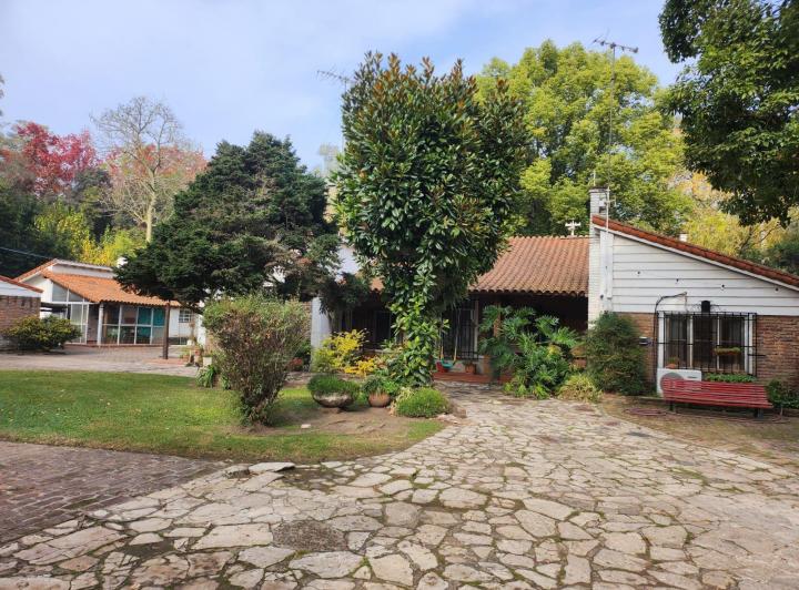 Casa · 600m² · 7 Ambientes