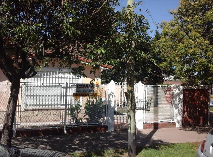 Casa · 200m² · 6 Ambientes · 1 Cochera