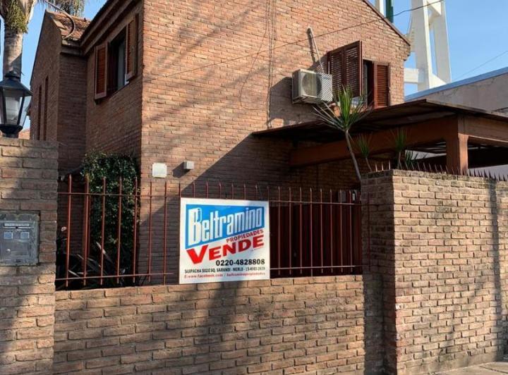 Casa · 85m² · 3 Ambientes · 2 Cocheras