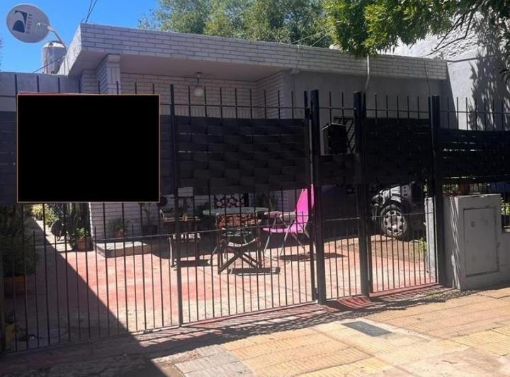 Casa · 280m² · 5 Ambientes · 2 Cocheras