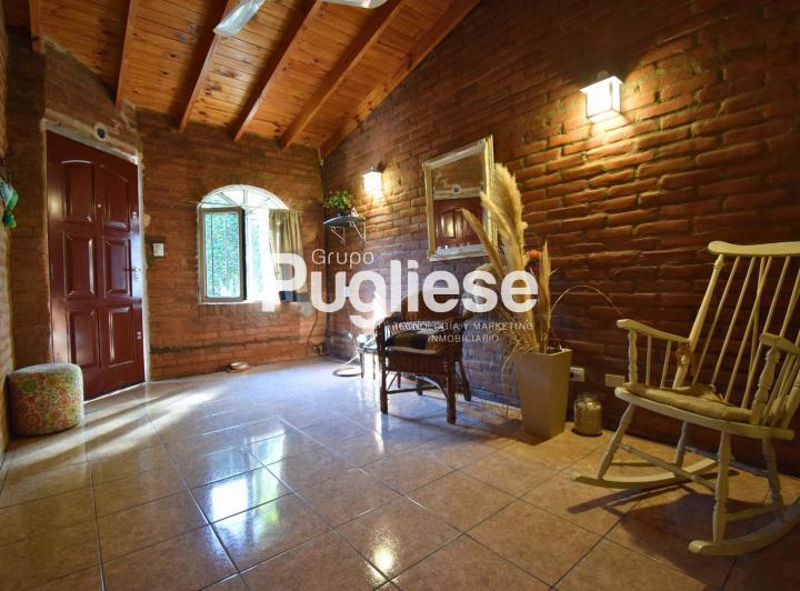 Casa · 100m² · 7 Ambientes · 2 Cocheras