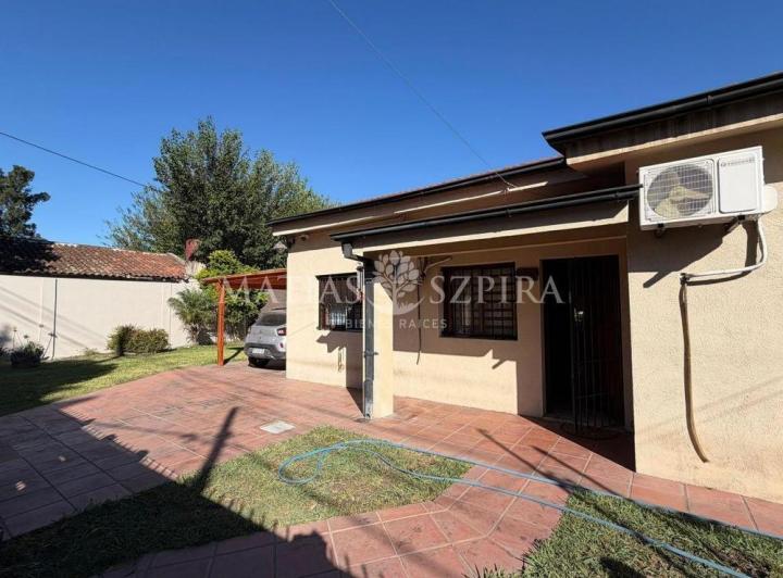Casa · 147m² · 4 Ambientes · 2 Cocheras