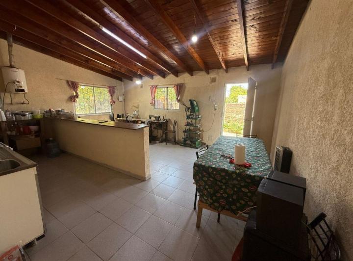 Casa · 70m² · 2 Ambientes · 1 Cochera