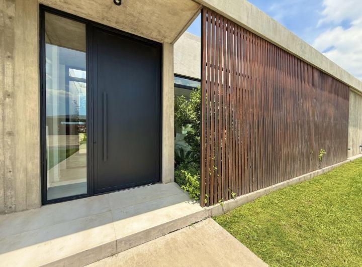 Casa · 155m² · 4 Ambientes · 3 Cocheras
