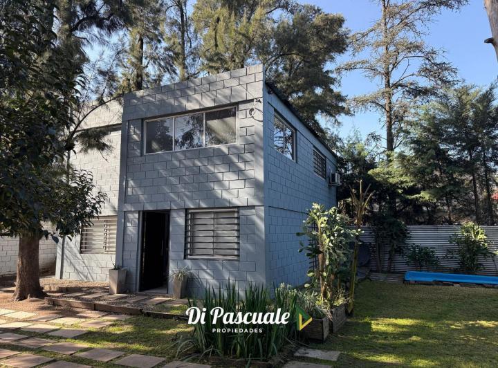Casa · 105m² · 4 Ambientes · 3 Cocheras