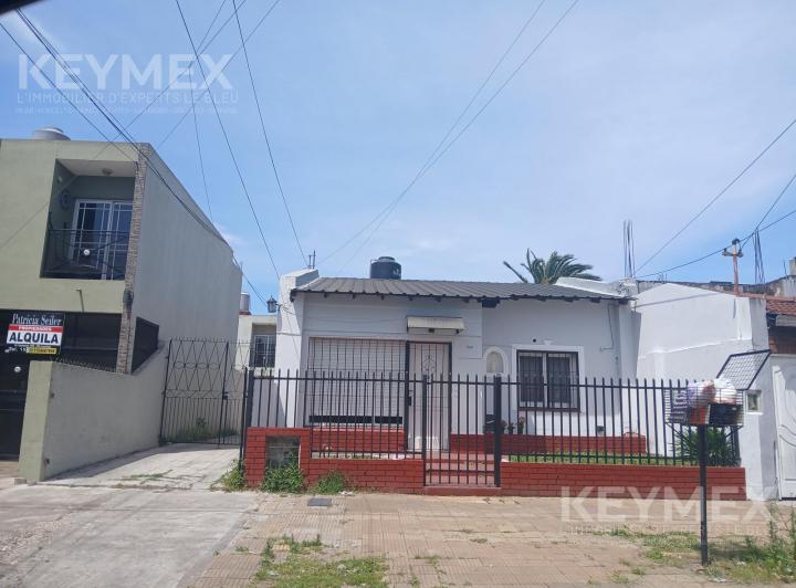 Casa · 450m² · 7 Ambientes · 4 Cocheras