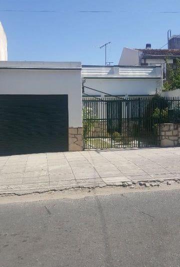 Casa · 140m² · 3 Ambientes · 2 Cocheras