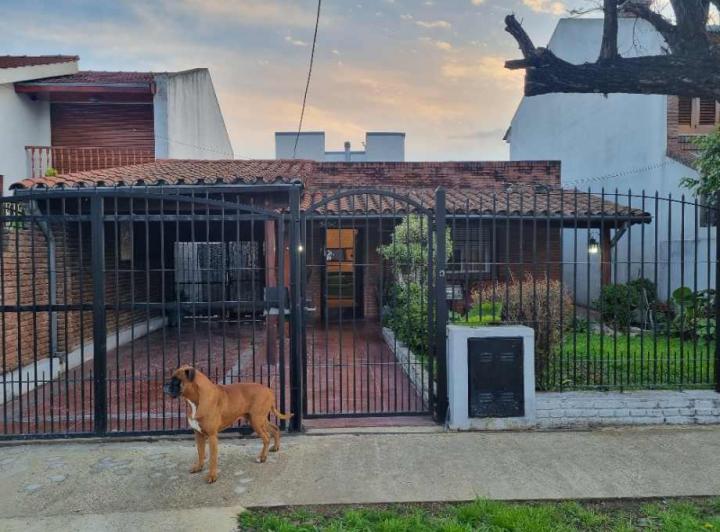 Casa · 114m² · 4 Ambientes · 1 Cochera