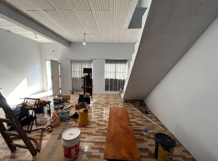 Casa · 180m² · 5 Ambientes